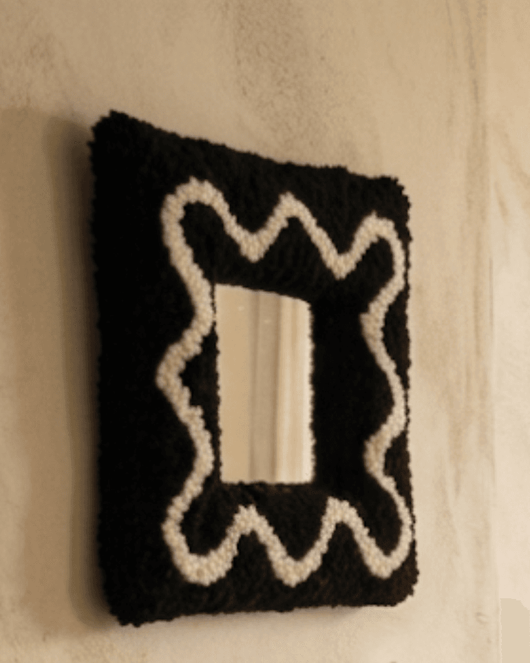 Bubble mirror in black