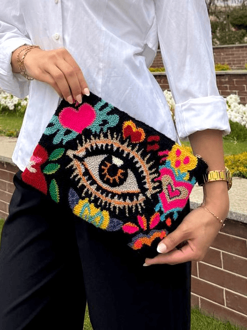 EYEPOP CLUTCH