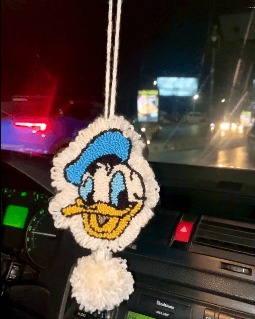 Batoot Car hanger